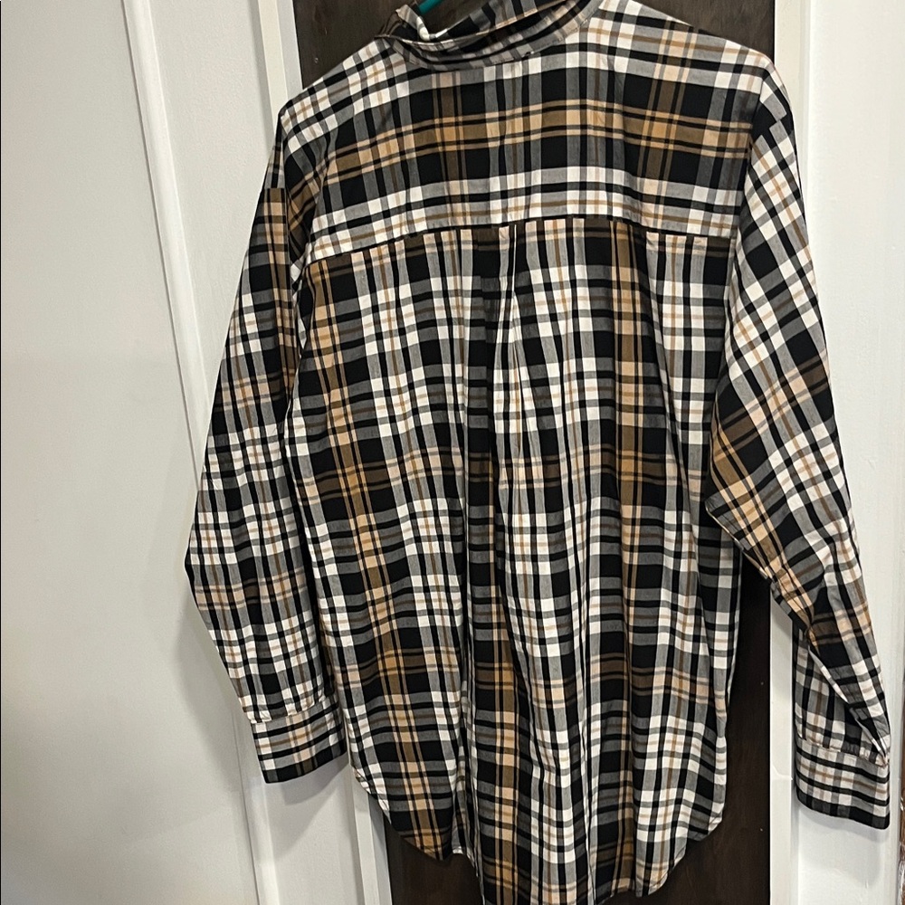 LOFT Women's Black and Brown Plaid Button Down Shirt - Picture 4 of 5